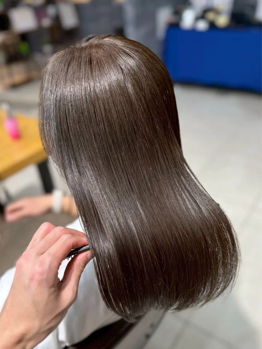 ミディアム カラー ブリーチ 透明感カラー ブリーチなしカラー ヘアカラー トリートメント 🤎柔らかモテカラー 🌟佐藤壮也🌟のヘアスタイル