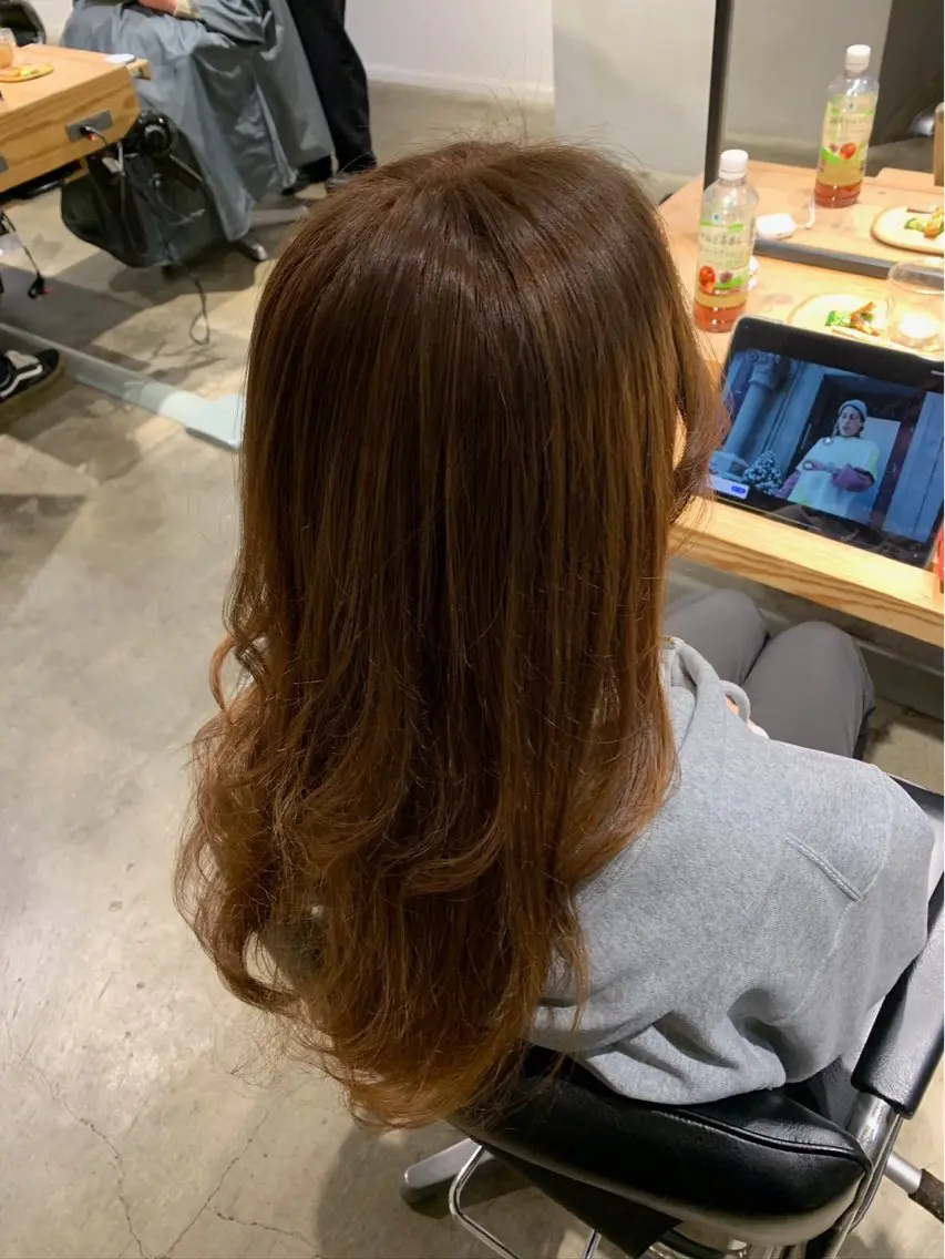 カラー 西村 颯世のヘアスタイル