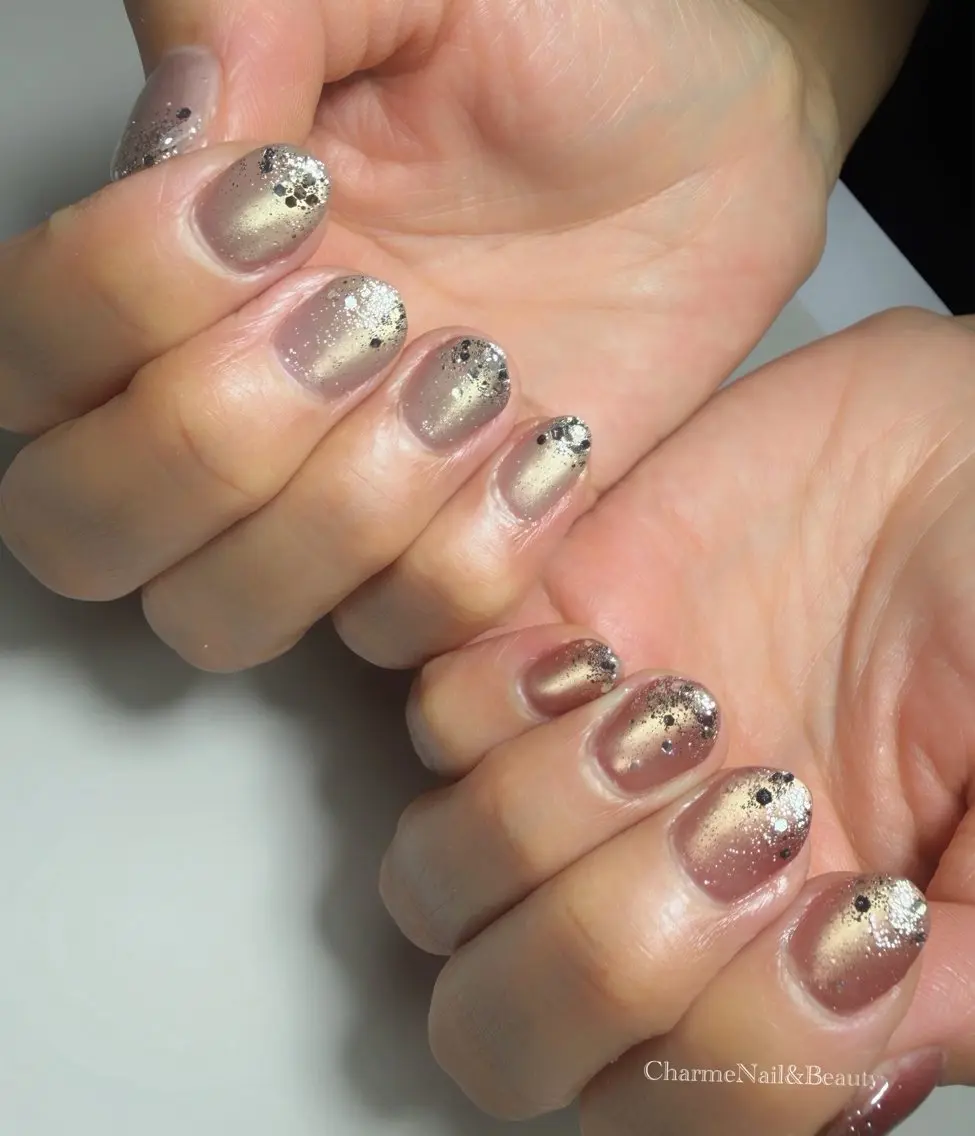 ネイル マグネットネイル シャルムネイル ビューティーのネイルデザイン