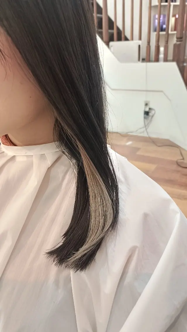カラー セミロング インナーカラー カット ヘアカラー 谷口ゆめ/縮毛矯正/ 大人女子/眉ワックスのヘアスタイル