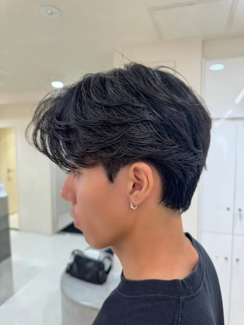 ショート パーマ メンズ センターパート メンズパーマ ニュアンスパーマ 横浜/レイヤー/ カネコのヘアスタイル