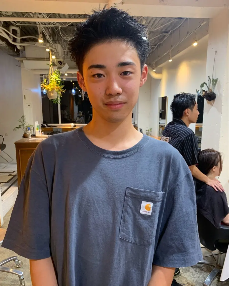 ショート メンズ グランジヘア 無造作ヘアHYUGAのヘアスタイル