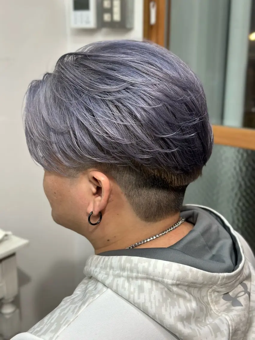 カラー メンズ ブルーカラー シルバー ヘアカラー Snalyメンズ特化 スエハラのヘアスタイル