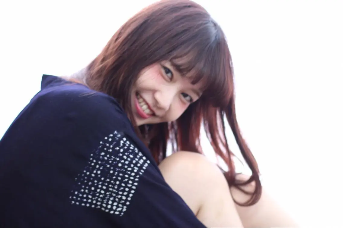 ロング カラー レッドカラー 安達 俊亮のヘアスタイル