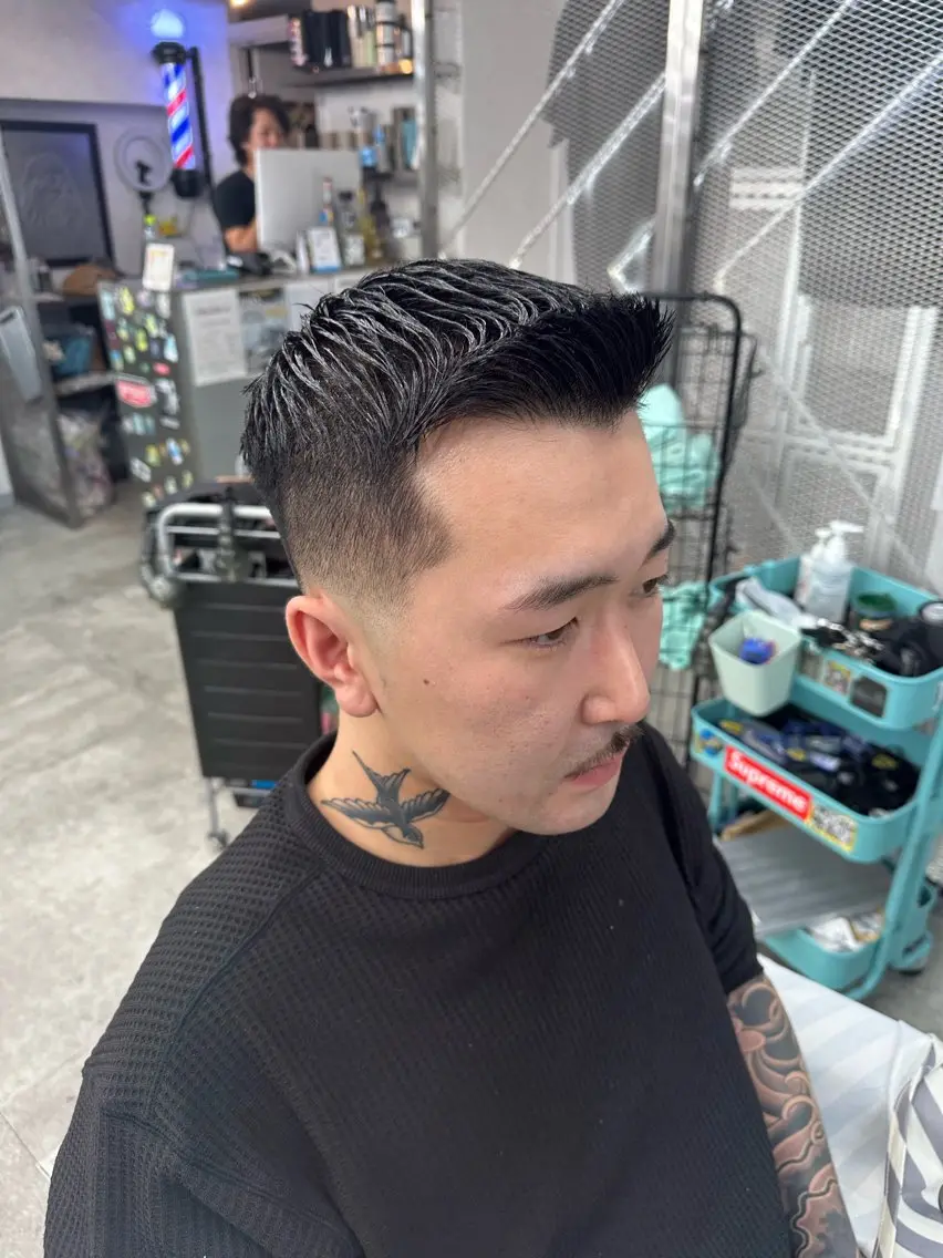 メンズ フェードカット 志賀 航大のヘアスタイル