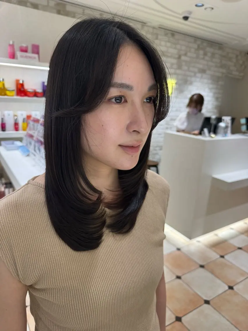 ロング レイヤーカット 新宿/レイヤー 透明感🎨田嶋翔真のヘアスタイル