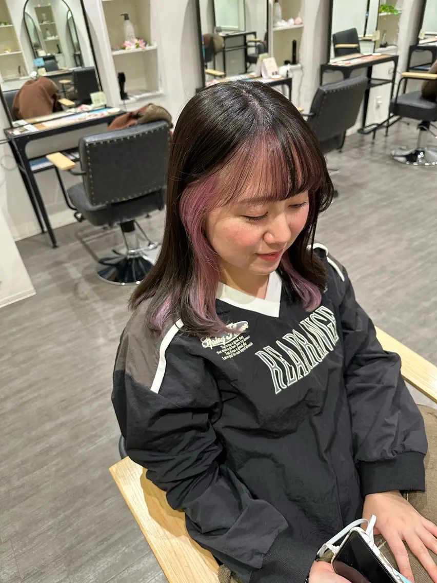 ミディアム カラー ラベンダーカラー ピンクカラー ピンクラベンダー ヘアカラー トリートメント 艶髪レイヤー上田 紗也🇰🇷💗のヘアスタイル