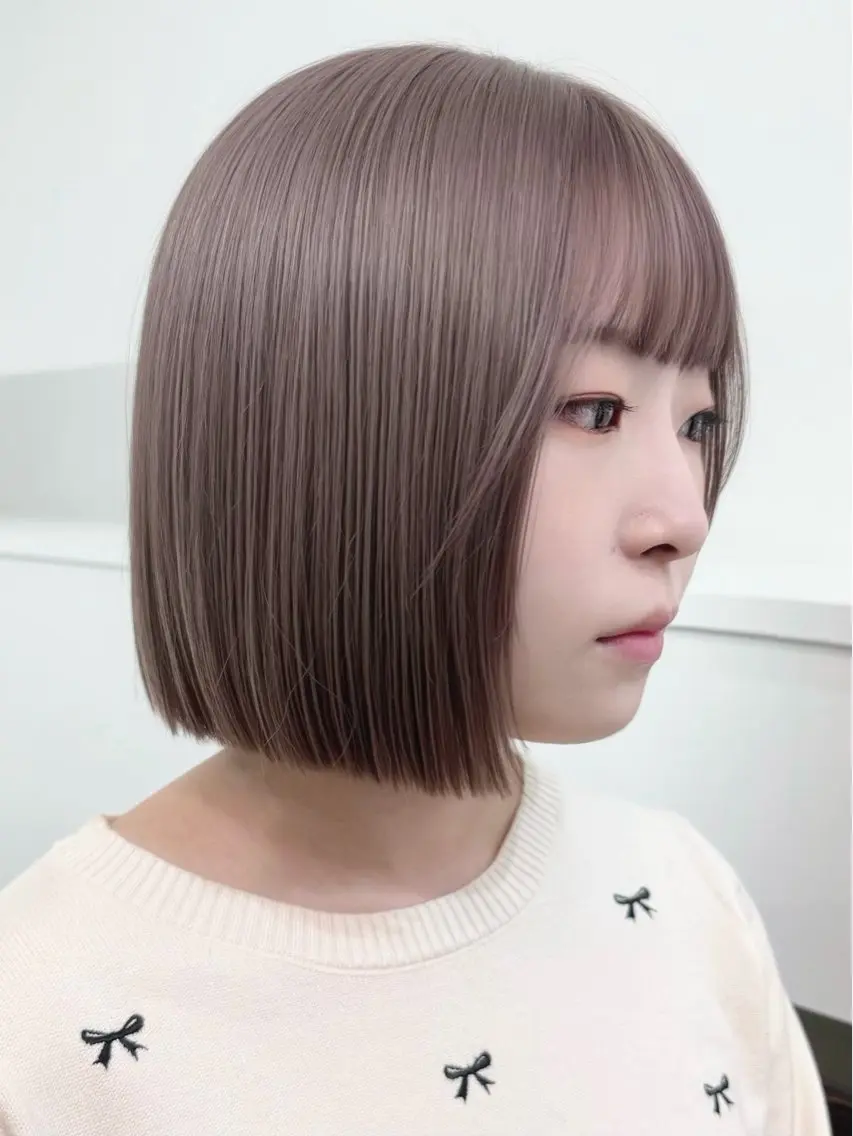 ショート カラー 切りっぱなしボブ ブリーチ グレージュ ハイトーンカラー ミルクティーグレージュ ヘアカラー トリートメント 失敗しないハイトーン ✨ミルクティー/ミワのヘアスタイル