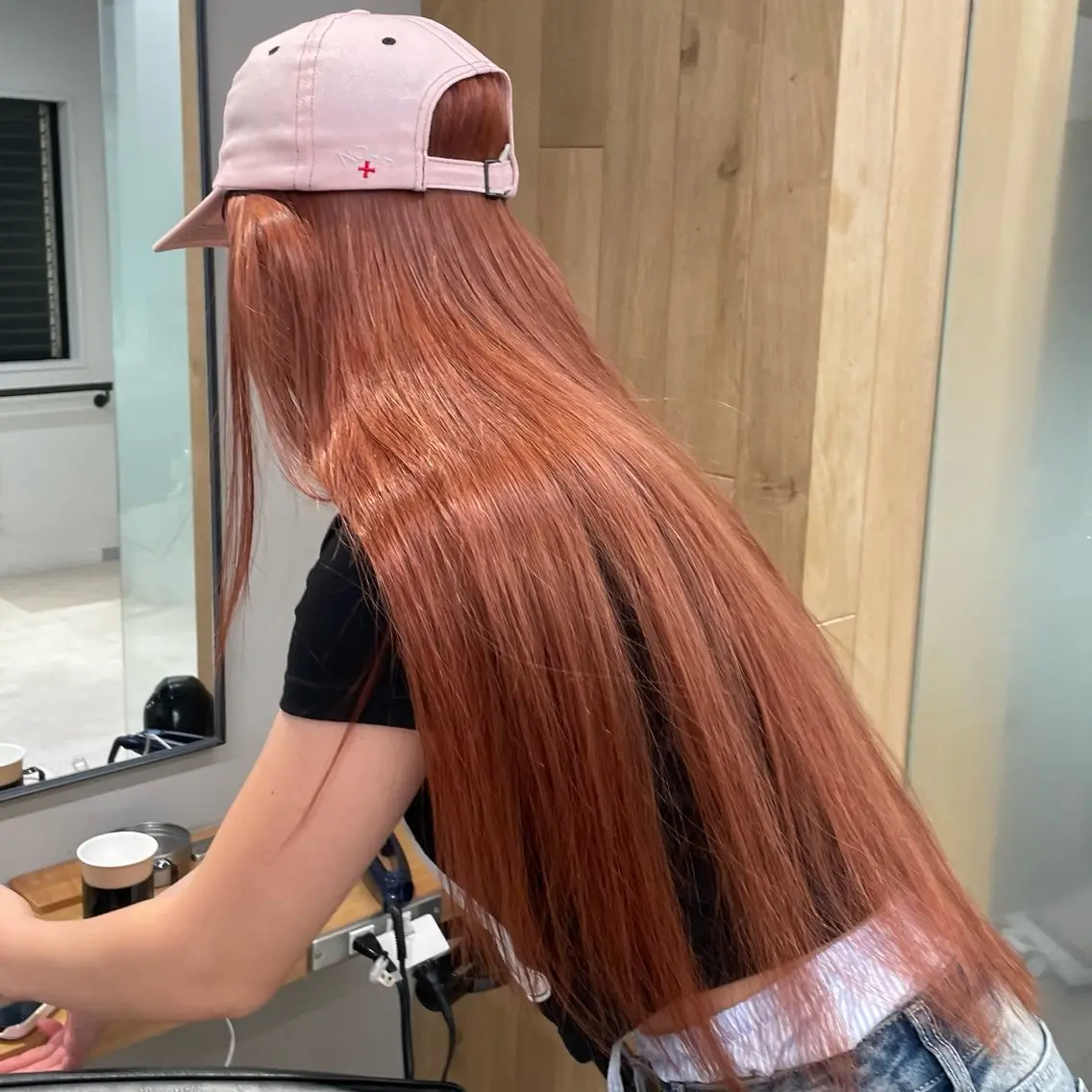 ロング 盛れる透明感カラー momokaのヘアスタイル