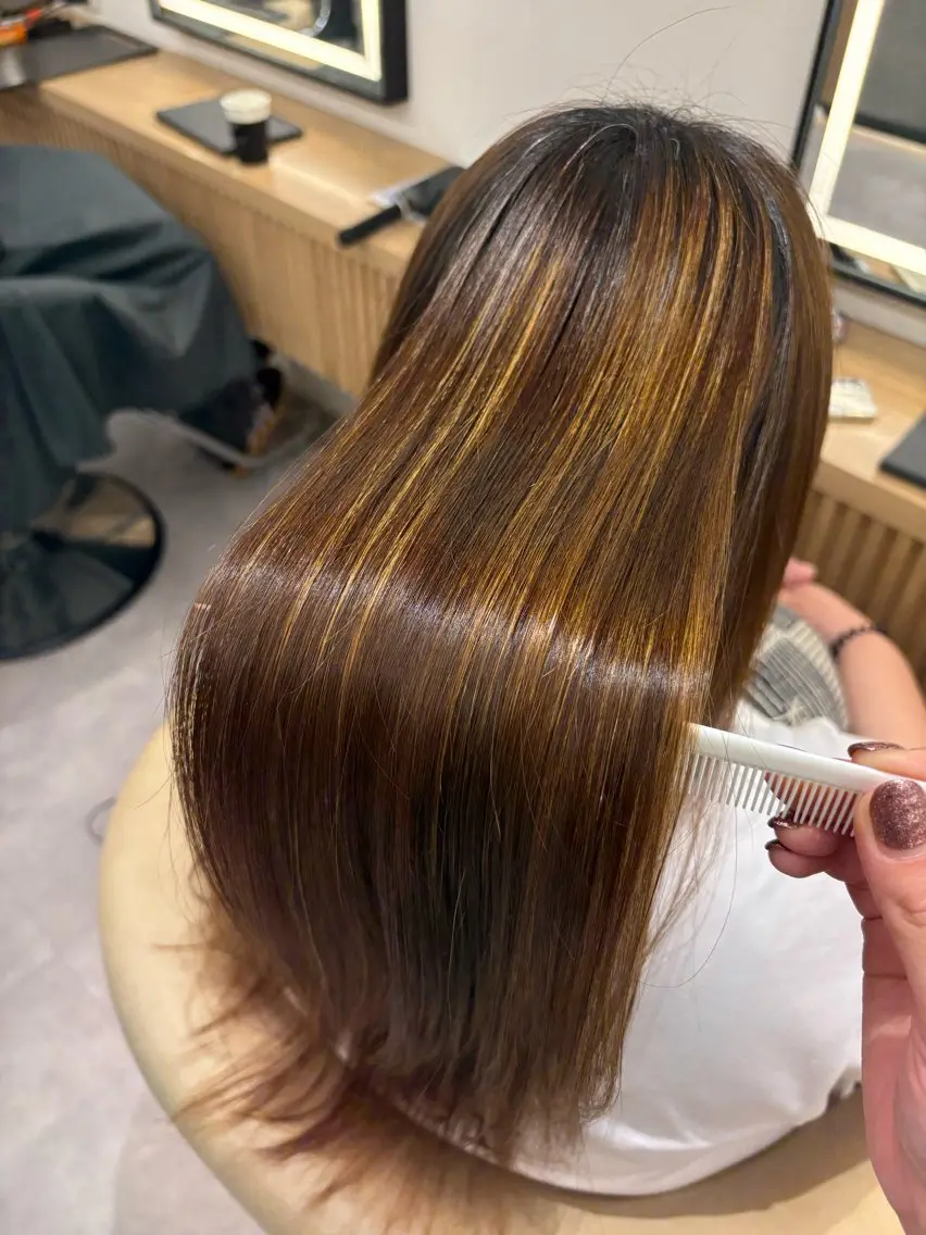 ロング YUI  透明感🌱 艶カラー🍓浦和のヘアスタイル