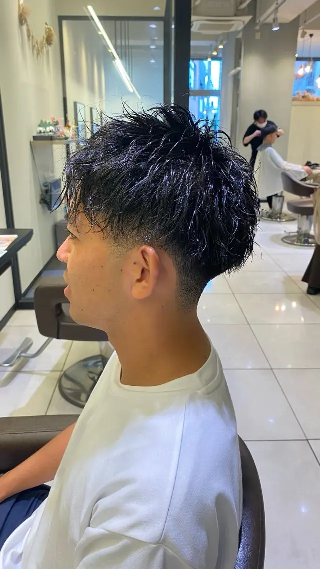 ショート パーマ メンズ メンズパーマ ショートヘア 野老 海音のヘアスタイル