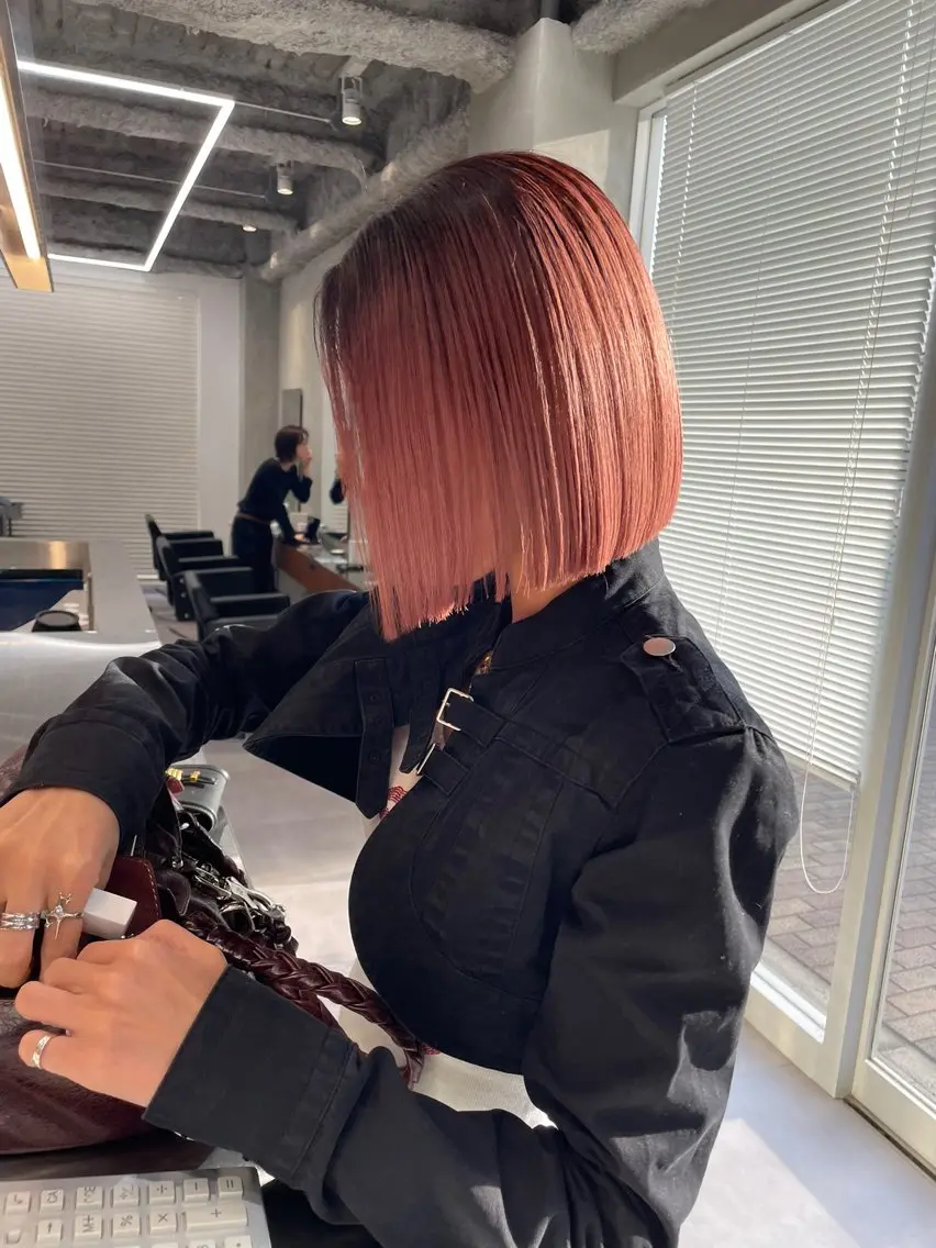 ショート カラー 切りっぱなしボブ ボブ カット ヘアカラー トリートメント ボブ専門美容師 /ミヤノのヘアスタイル