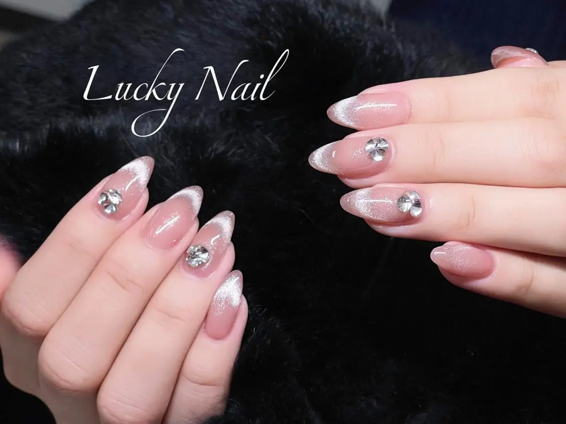 ネイル ハンドネイル ハンドケア Lucky Nail Studioのネイルデザイン