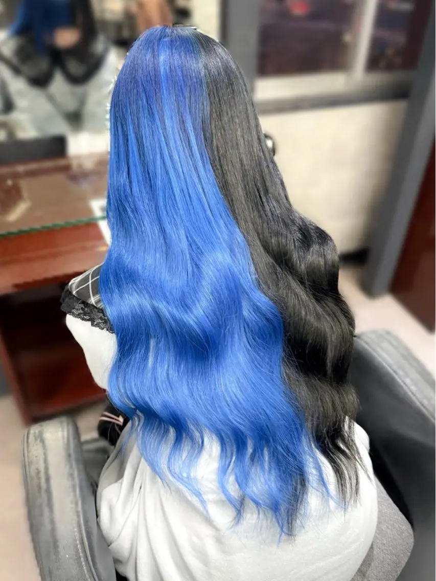 ロング カラー カット ヘアカラー トリートメント エクステ ハイトーンエクステ 🎩カズキ🎩のヘアスタイル