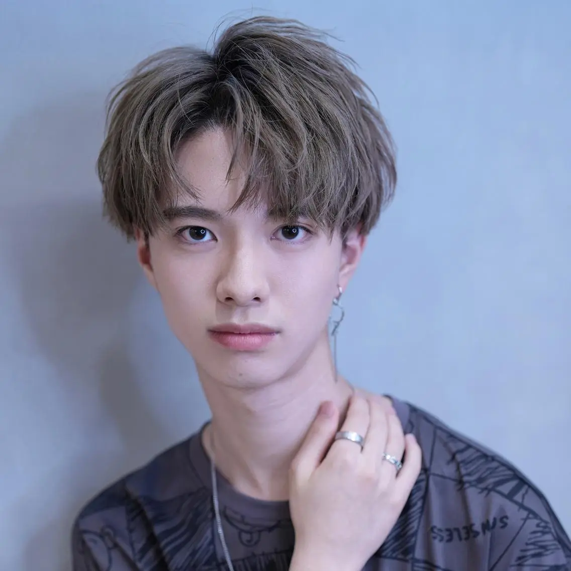 ショート メンズ アップバング マッシュ 安永 望のヘアスタイル