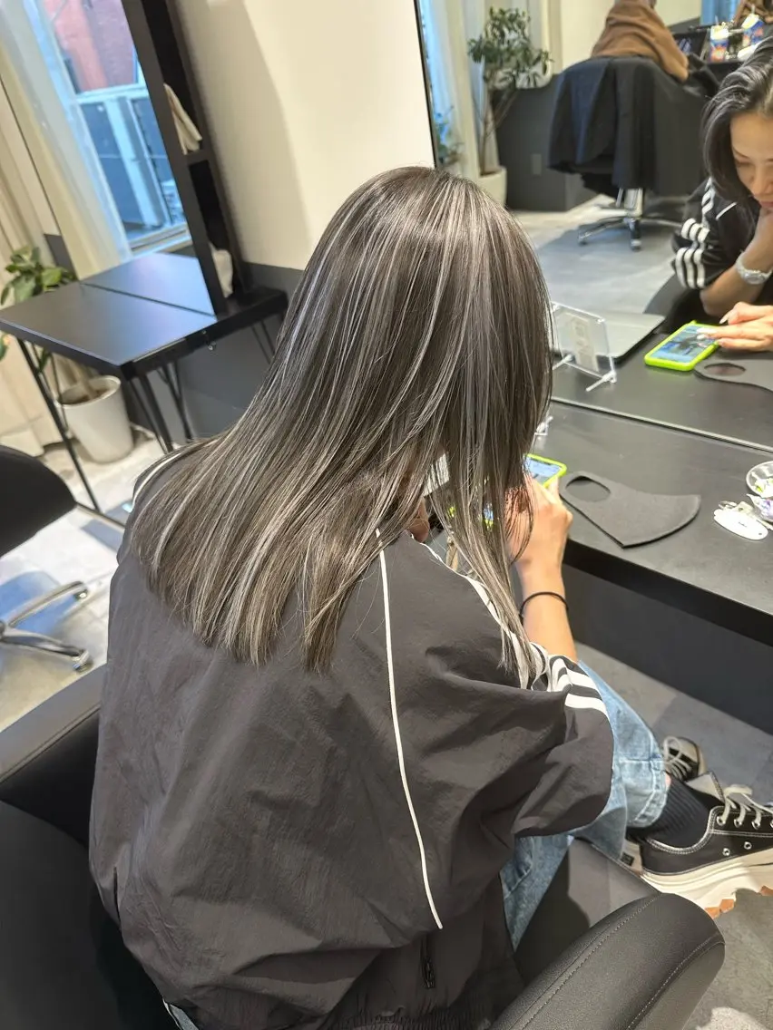 ミディアム Rubik's江坂 ルービックえさかのヘアスタイル
