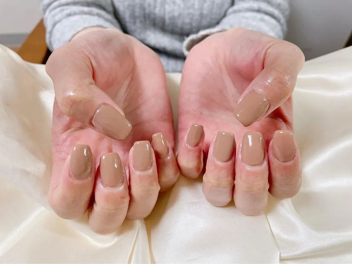 ネイル ワンカラーネイル ハンドネイル mogunail &blowのネイルデザイン