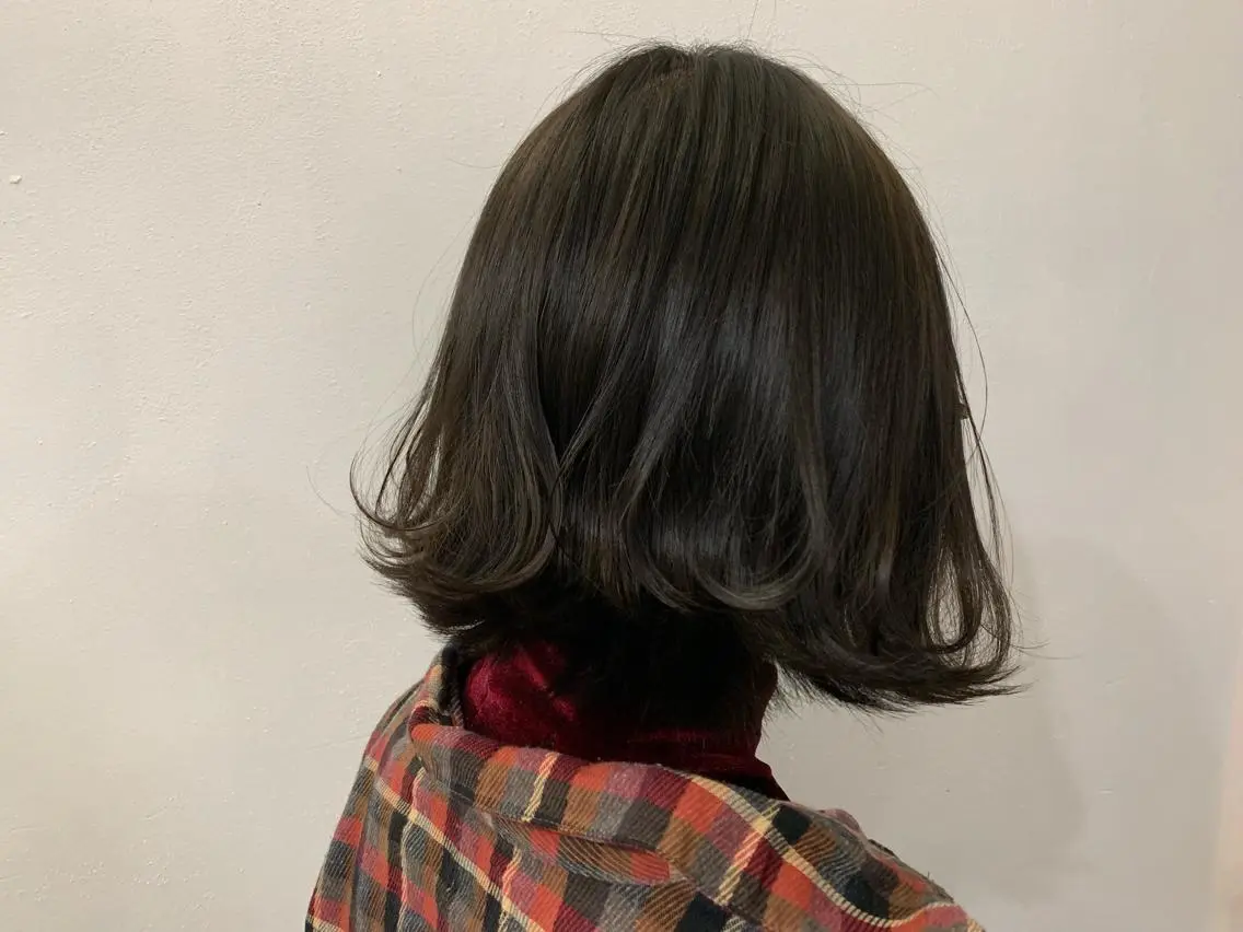 ミディアム カット トリートメント 舘谷 愛莉のヘアスタイル