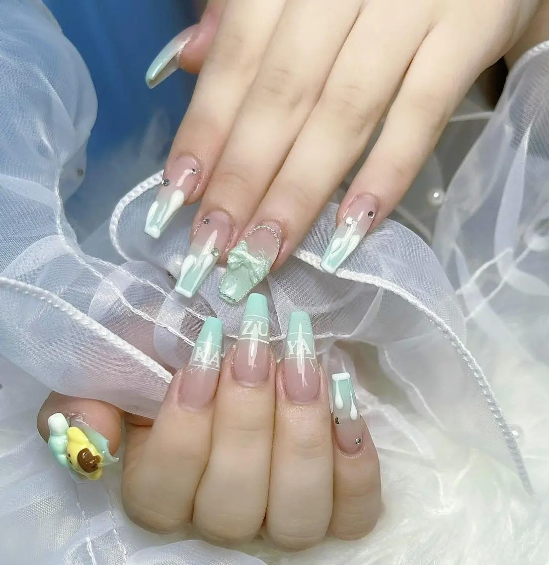 ネイル アートネイル チークネイル ドット フットネイル フレンチネイル ハンドネイル Mika Nails 心斎橋のネイルデザイン