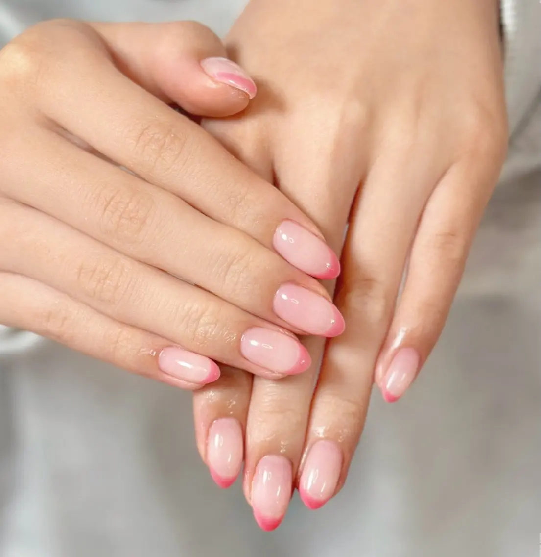 ネイル アートネイル オーロラネイル チークネイル フレンチネイル ガラスフレンチ 🎀YooLi Nail salonのネイルデザイン