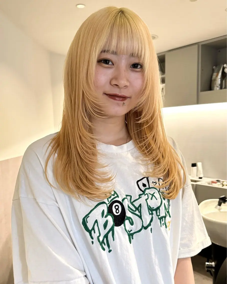 【期間限定！ミニモ学割クーポン】カット＋ダブルカラー（ケアブリーチ&ケアトリートメント）の写真