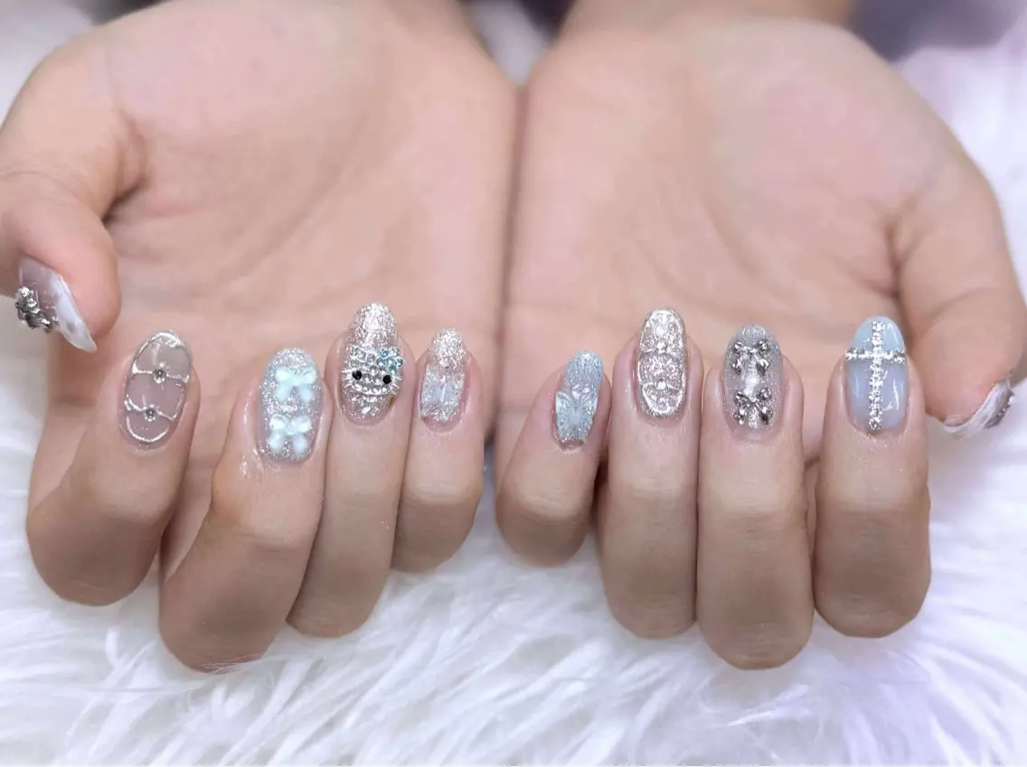 ネイル チークネイル 長さ出し フットネイル マグネットネイル 持ち込み ハンドネイル ANH NAIL ゴテゴテ専門店💎のネイルデザイン