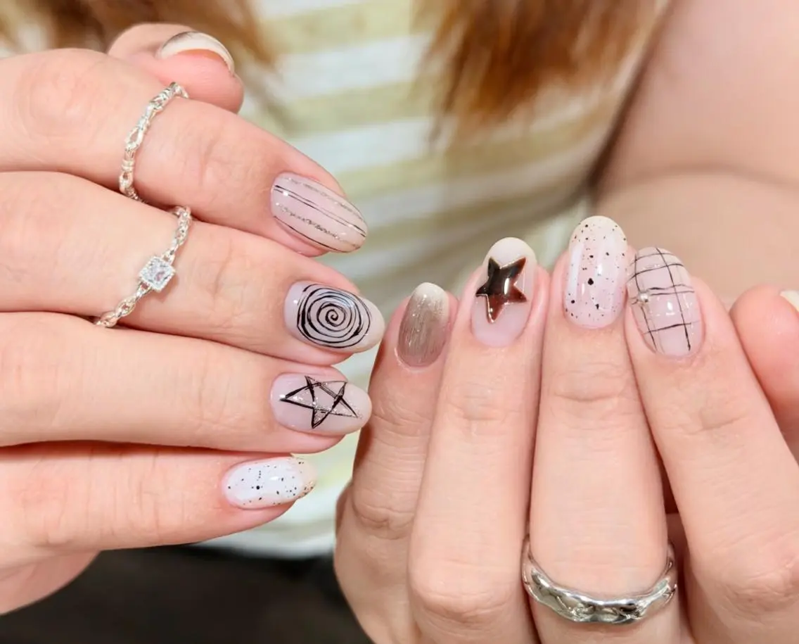 ネイル ハンドネイル 🎀 NaNa_nailのネイルデザイン