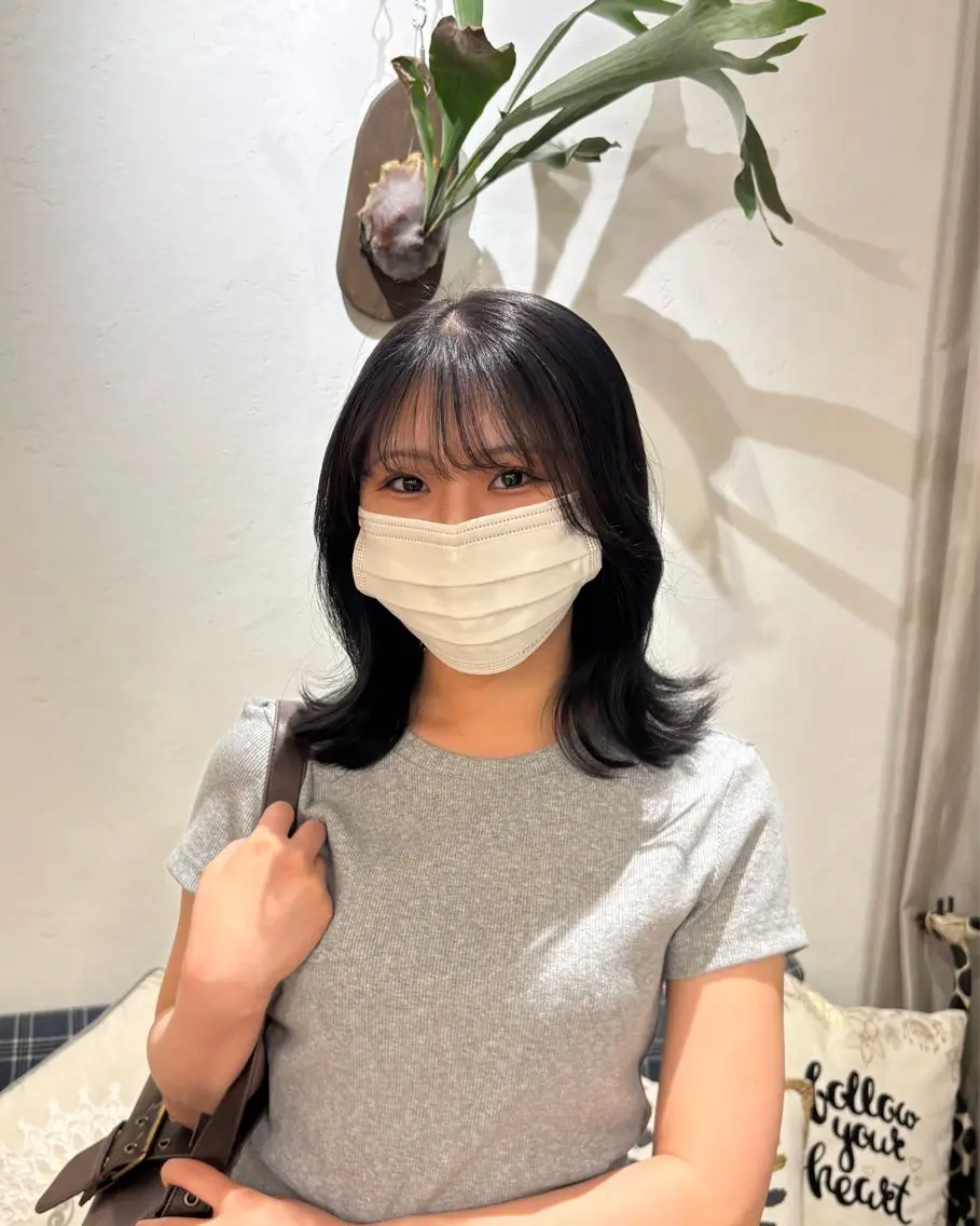 ミディアム カラー ヘアカラー 大崎 凜のヘアスタイル