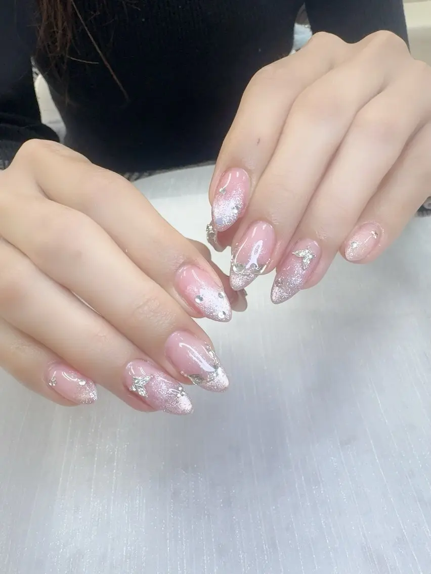 ネイル フレンチネイル 韓国ネイル マグネットネイル ニュアンスネイル オフィスネイル ハンドネイル Ha Nailのネイルデザイン