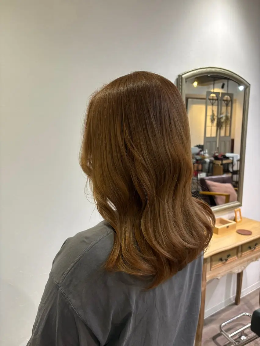 ミディアム 池澤 京華のヘアスタイル