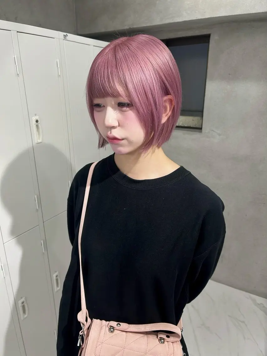 カラー ヘアカラー Akari🧬レイヤ ー/ハイトーン/天神のヘアスタイル