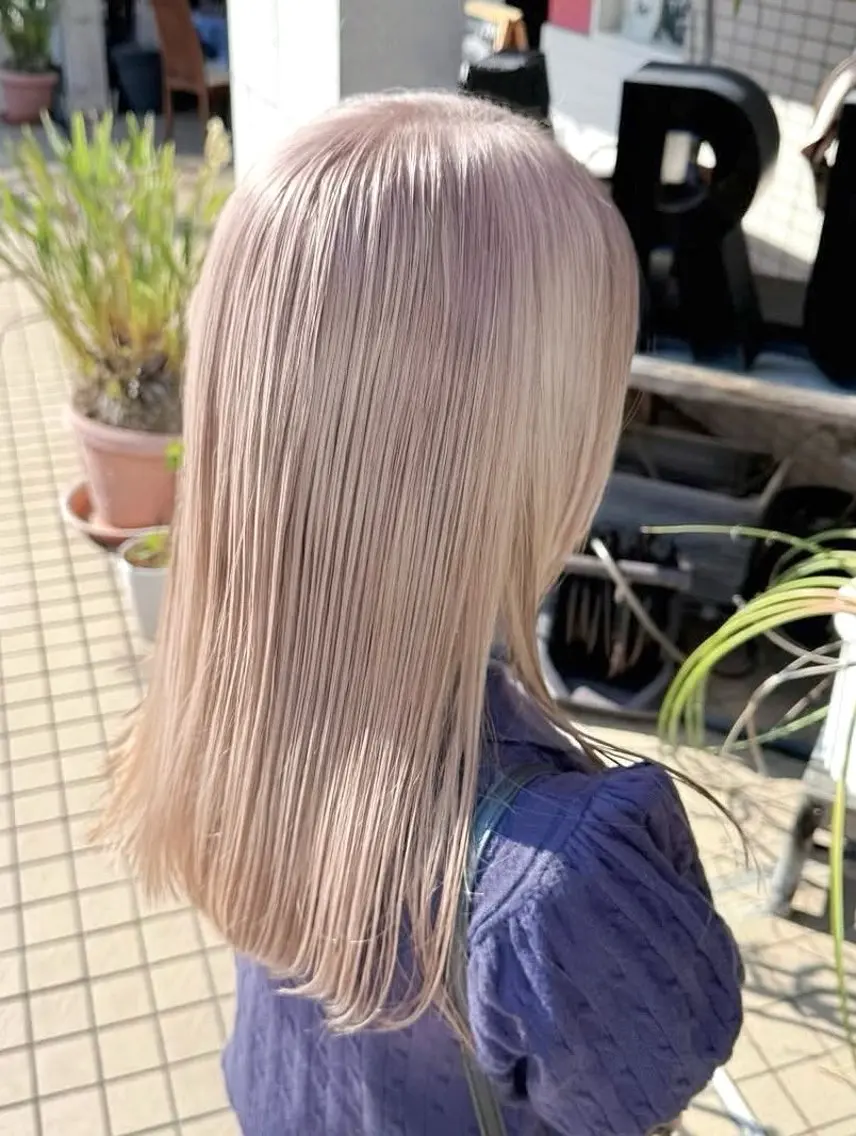 【ハイトーントリプルカラー】2ブリーチ+オンカラーの写真