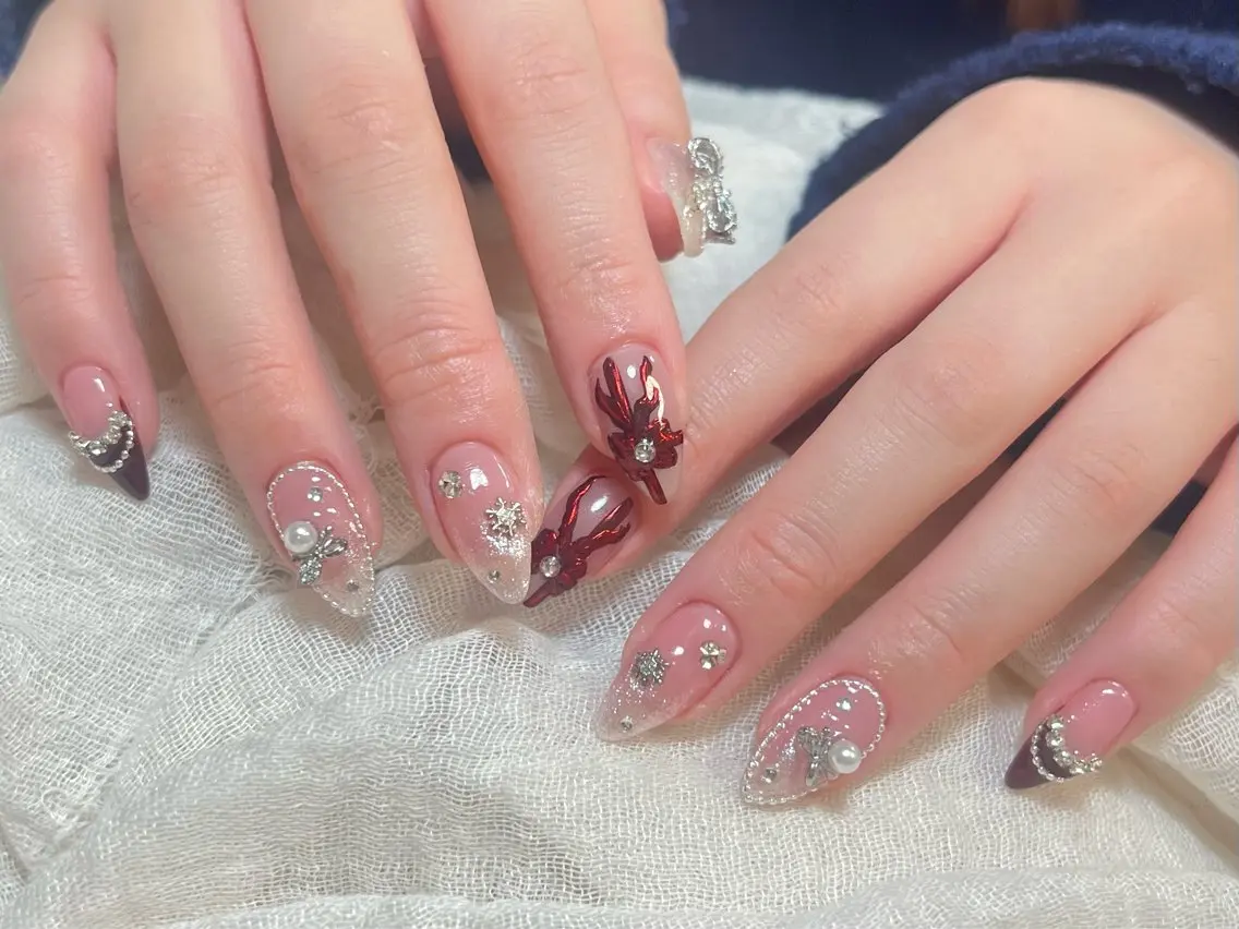 ネイル オーロラネイル 長さ出し ジェルネイル 氷ネイル・うるうるネイル 韓国ネイル Lumiereva nail salonのネイルデザイン