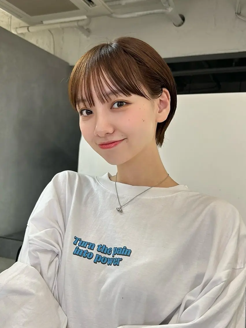 ショート カラー ベージュカラー ショートヘア ❤️ショートカット ・顔周りカット❤️のヘアスタイル