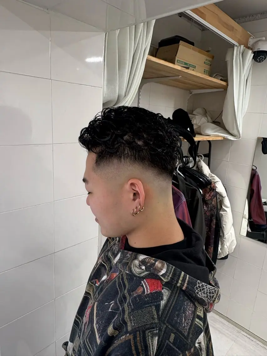 メンズ カット 社会人フェード特化 ／渋谷の雄大のヘアスタイル