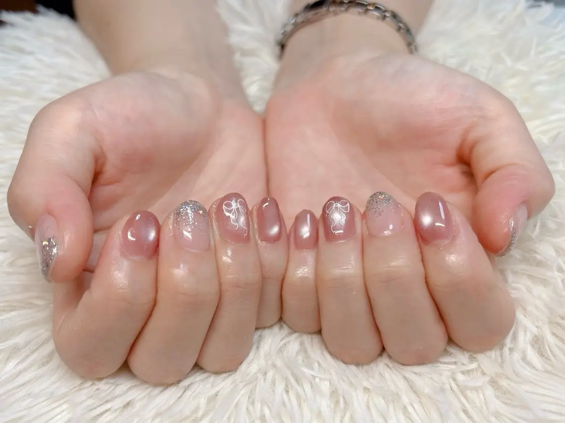 ネイル ハンドネイル パッチリオメメ Lianaのネイルデザイン