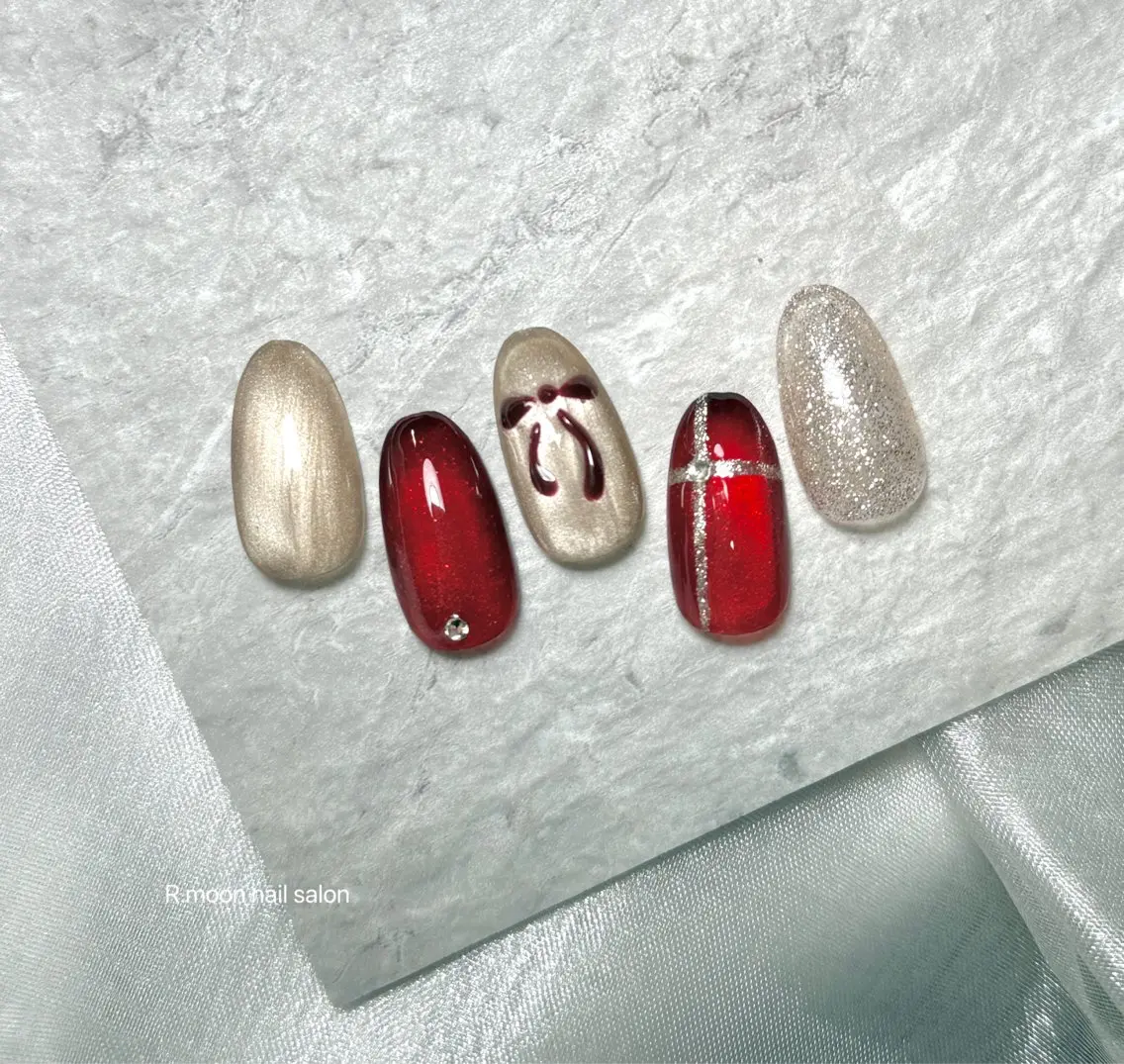 ネイル マグネットネイル R.moon nail salonのネイルデザイン
