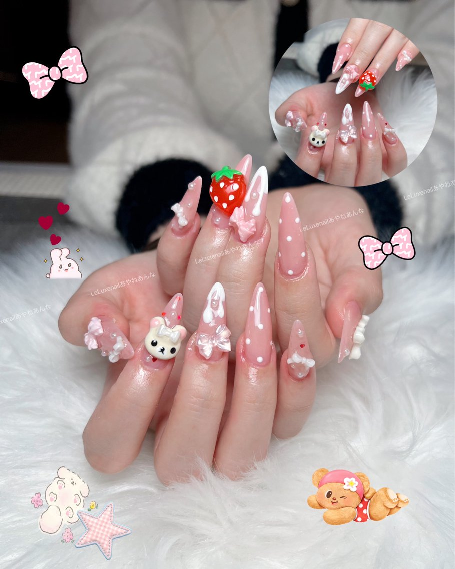 ネイル ガーリー ゴールド ロングネイル ピンク ぷっくりネイル ハンドネイル もか あんなのネイルデザイン