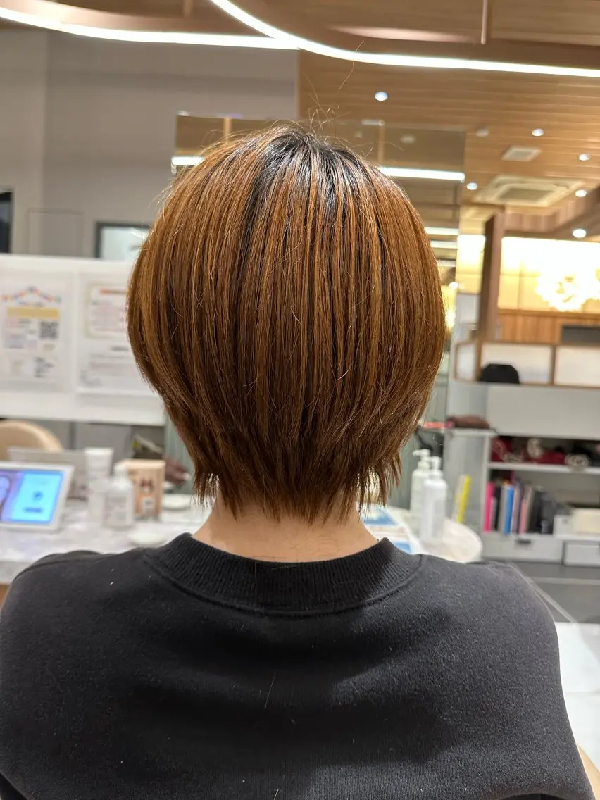 ショート ショートレイヤー レイヤーカット ショートヘア 橋本 and Kおもろまちのヘアスタイル