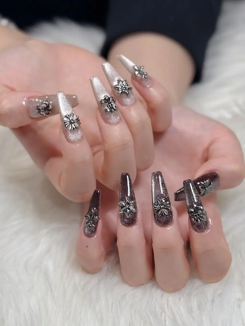 ネイル オーロラネイル チークネイル フットネイル フレンチネイル ジェルネイル ハンドネイル Nichi Nailsのネイルデザイン