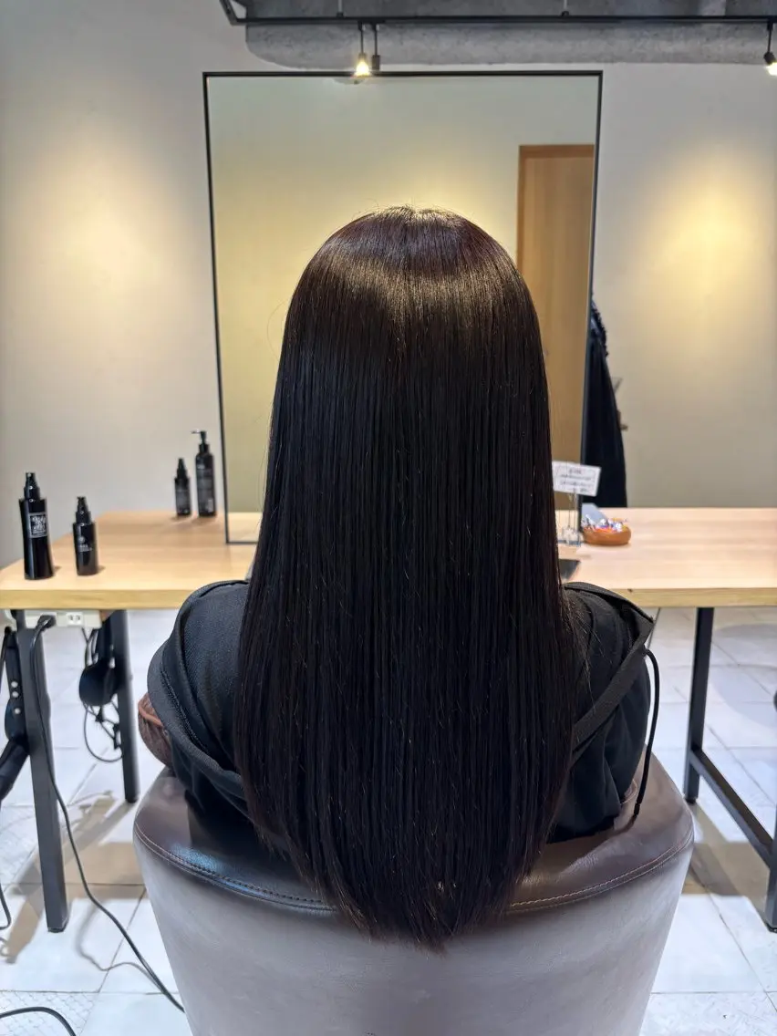 ロング 髪質改善 カット ヘアカラー トリートメント 尾形 百花のヘアスタイル