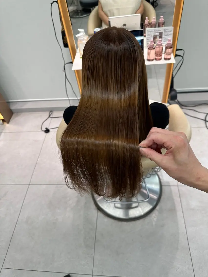 セミロング カラー カット 縮毛矯正 トリートメント 《髪質改善✖️オリー ブ🧸》小嶋拓也のヘアスタイル
