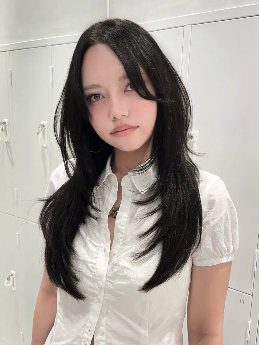 ロング カラー ヘアアレンジ レイヤーカット カット ヘアカラー トリートメント 🎀透明感カラー 韓国ヘア🎀mahoのヘアスタイル