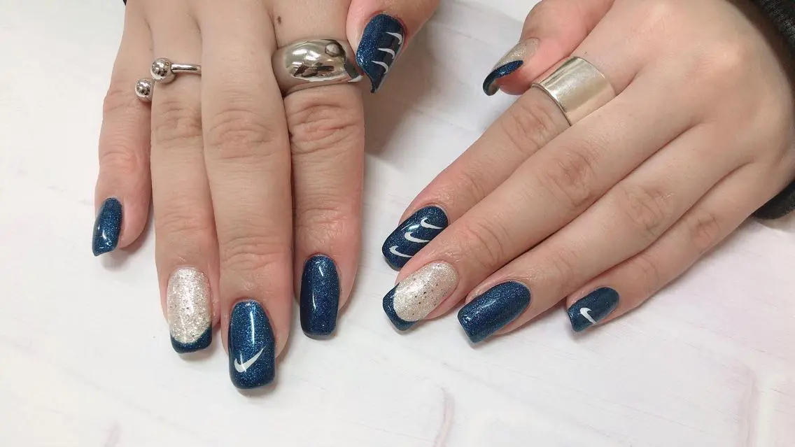 ネイル キラキラネイル ラメ(グリッター) 冬ネイル クリスマス Nail cottageのネイルデザイン