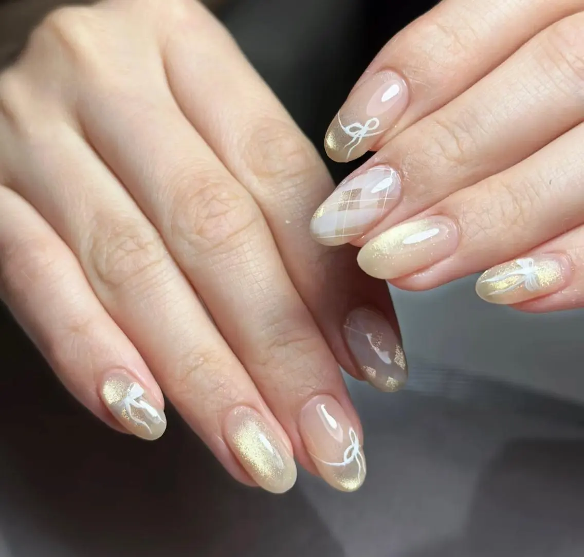 ネイル ハンドネイル 🎀 Ayaka_nailのネイルデザイン