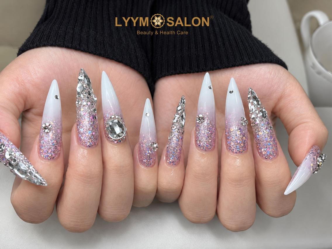 ロング ロング ハンドネイル LYYM Salonのネイルデザイン