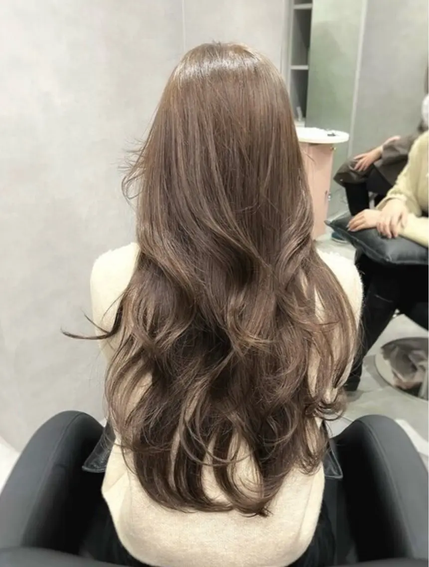 カラー ヘアカラー Arisa /アシスタントのヘアスタイル