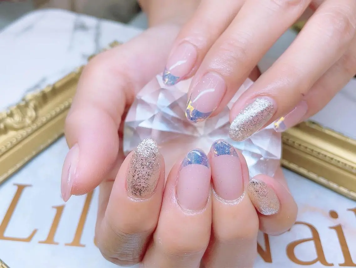 ネイル オーロラネイル フレンチネイル ジェルネイル ハードジェル 氷ネイル・うるうるネイル Lilas Nailのネイルデザイン