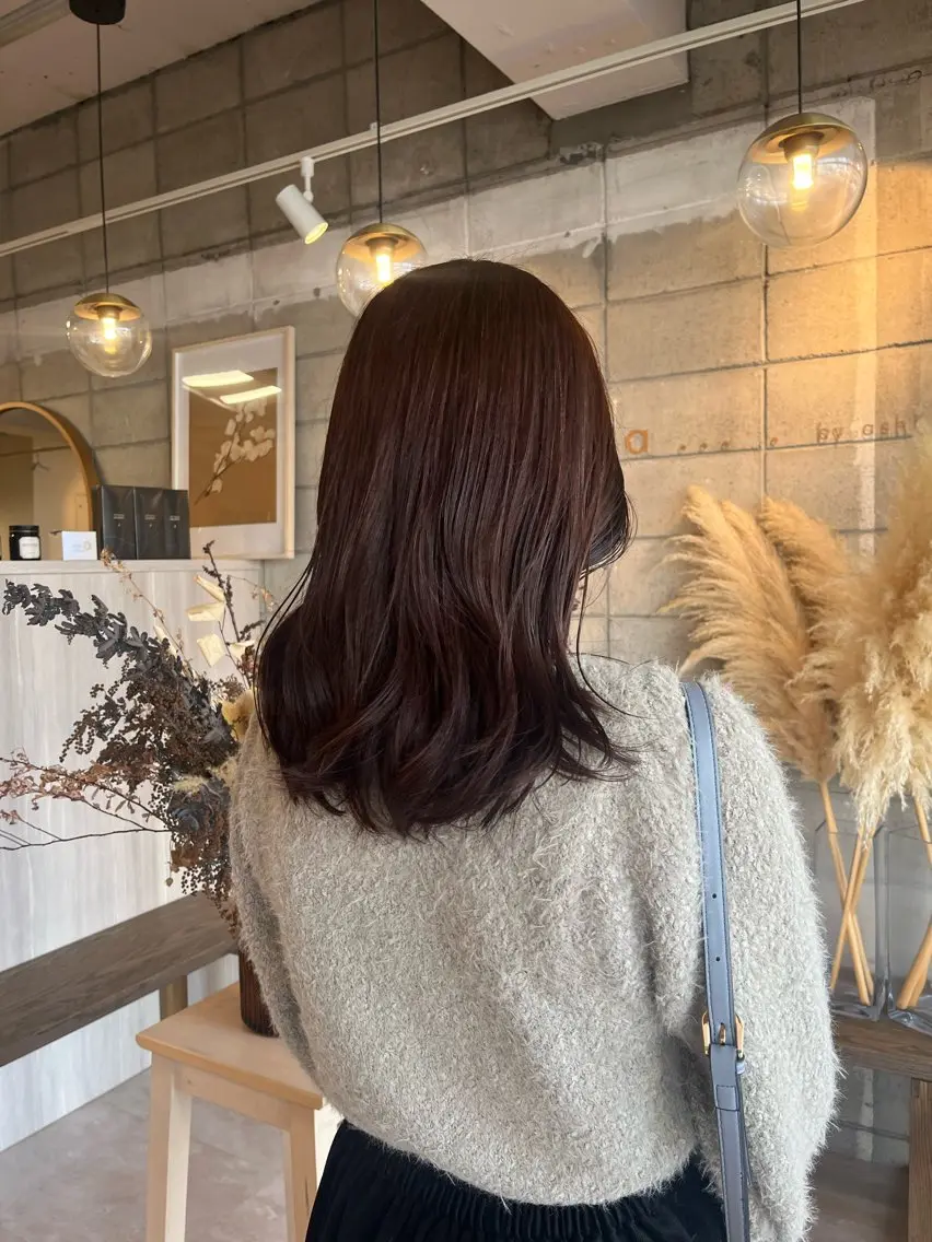 セミロング カット ヘアカラー トリートメント 狩野 くるみのヘアスタイル