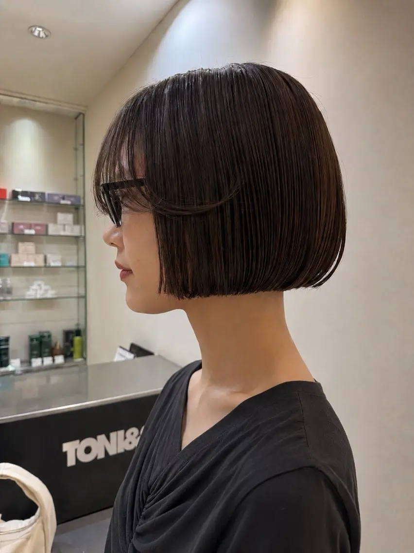 ショート 岡乃 麻衣のヘアスタイル